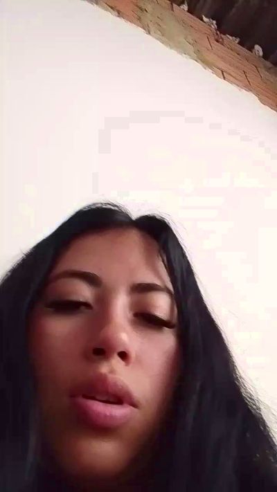 sylvana_19 live cam on Cam4