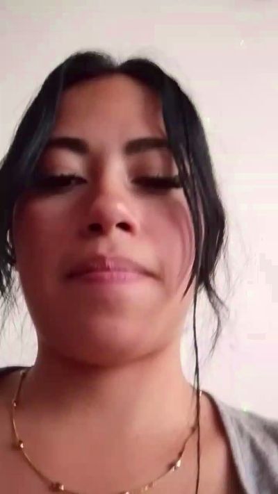 sylvana_19 live cam on Cam4