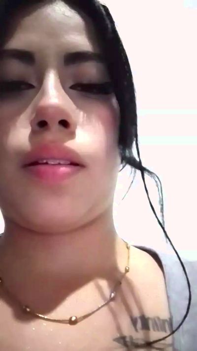 sylvana_19 live cam on Cam4