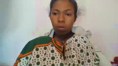 sylviah777 live cam on Cam4