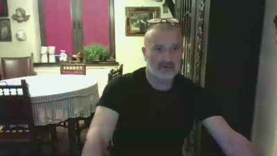 szymon40 live cam on Cam4