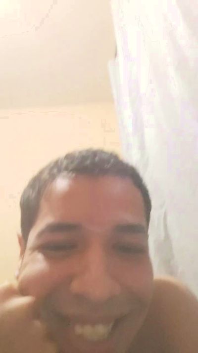 tadeo2 live cam on Cam4