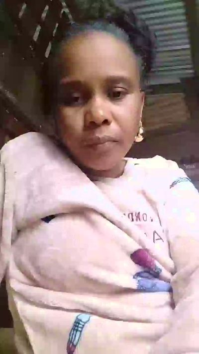 tafita723396 live cam on Cam4