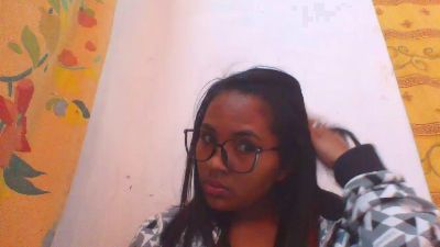 talie5 live cam on Cam4