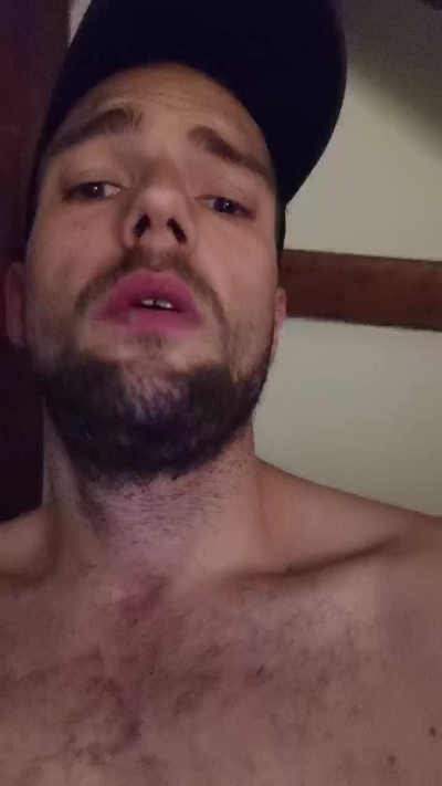 tallgentleman live cam on Cam4