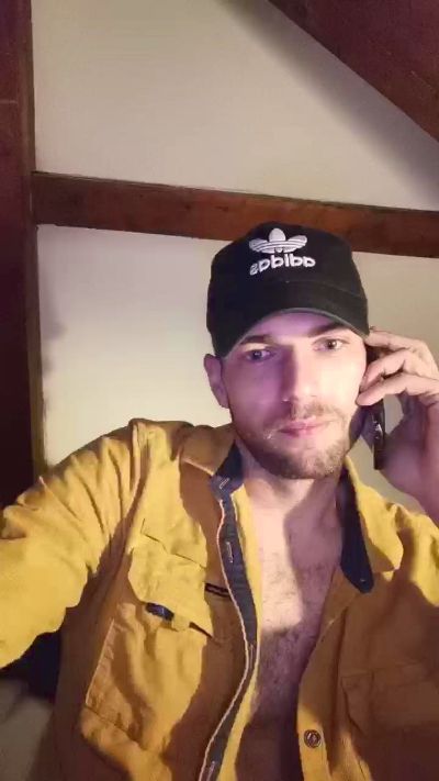 tallgentleman live cam on Cam4