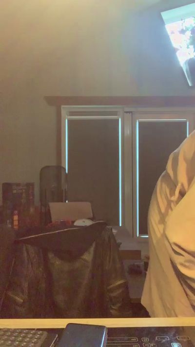 tallgentleman live cam on Cam4