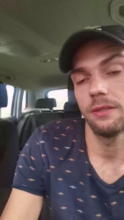 tallgentleman live cam on Cam4