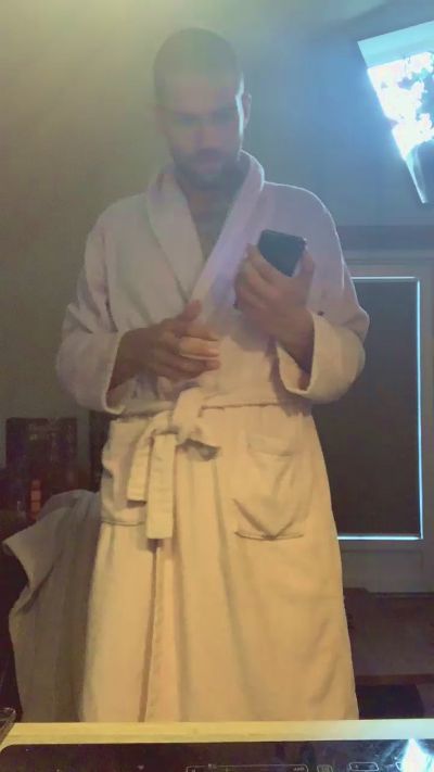tallgentleman live cam on Cam4
