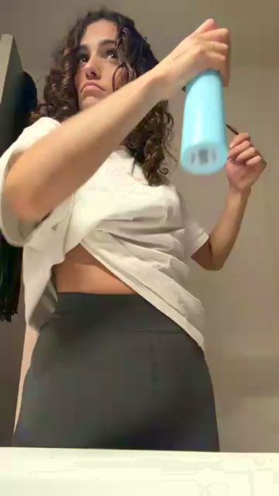 tana28 live cam on Cam4