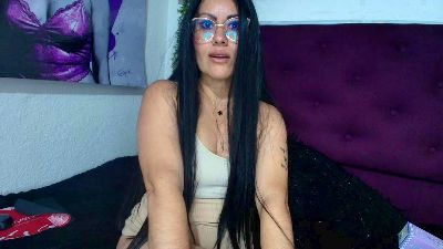 taniamature live cam on Cam4