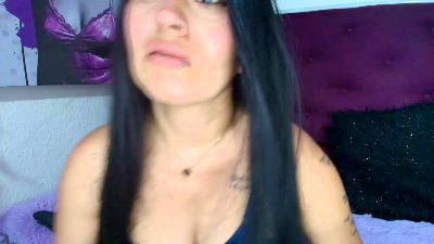taniamature live cam on Cam4