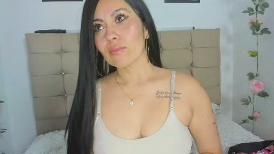taniamature live cam on Cam4