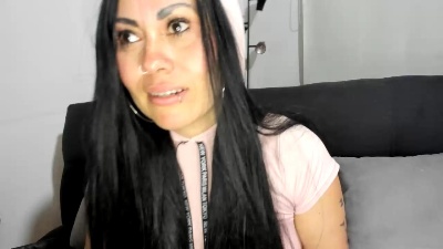 taniamature live cam on Cam4