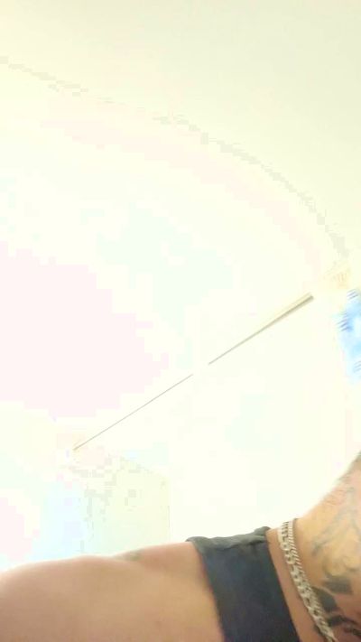 taruated24 live cam on Cam4