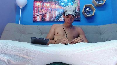 strip chat online Tarzanxxx20