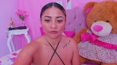 taste_bigass live cam on Cam4