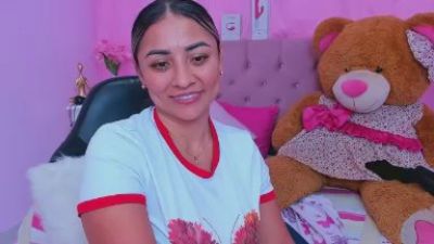taste_bigass live cam on Cam4