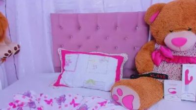taste_bigass live cam on Cam4