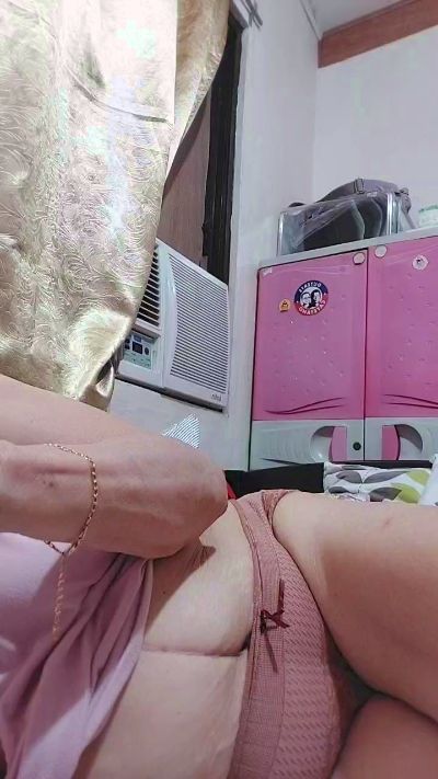 tastegranny live cam on Cam4