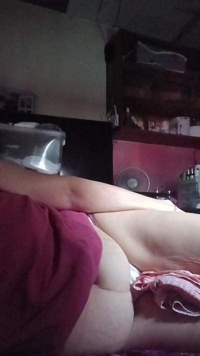 tastegranny live cam on Cam4