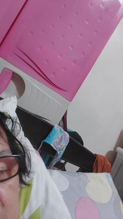 tastegranny live cam on Cam4