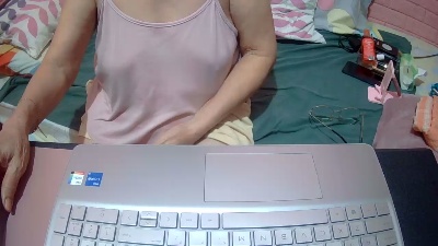 tastegranny live cam on Cam4