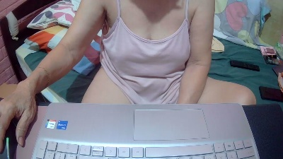 tastegranny live cam on Cam4