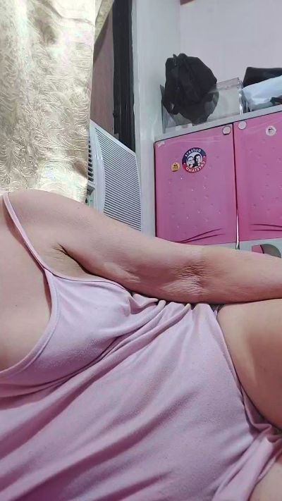 tastegranny live cam on Cam4