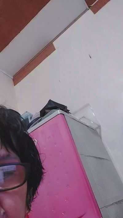 tastegranny live cam on Cam4