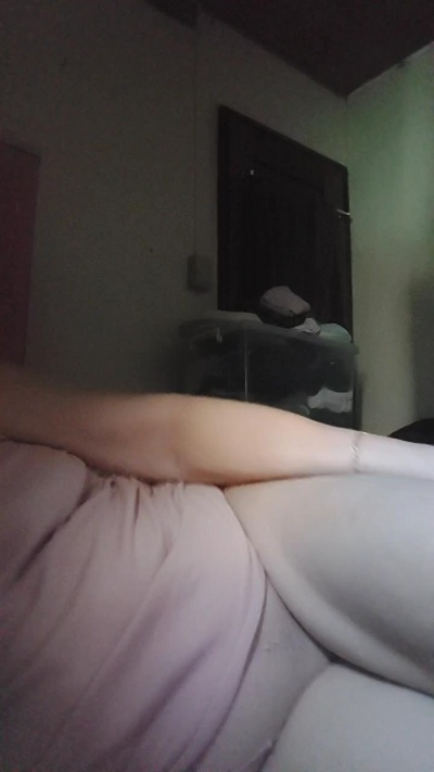 tastegranny live cam on Cam4