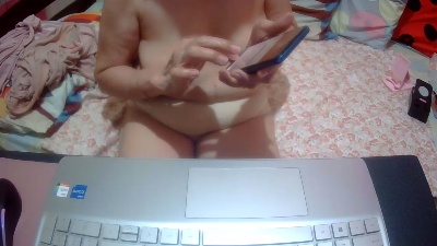 tastegranny live cam on Cam4