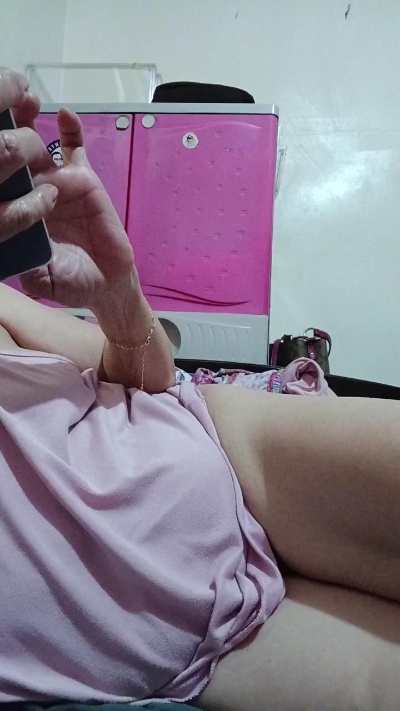 tastegranny live cam on Cam4
