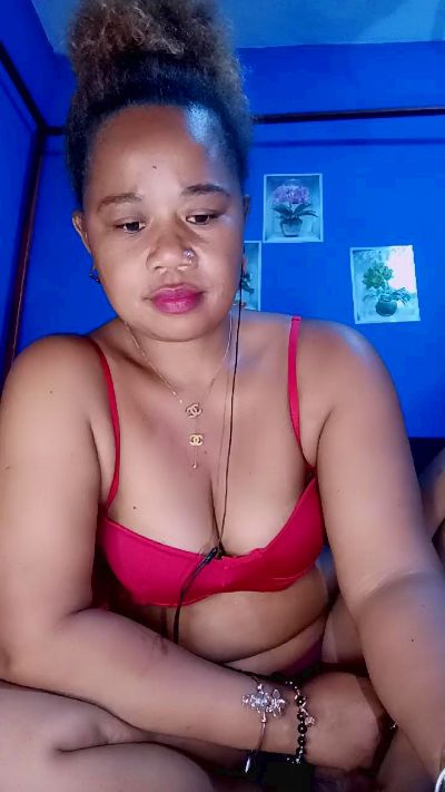 tatianah2 live cam on Cam4
