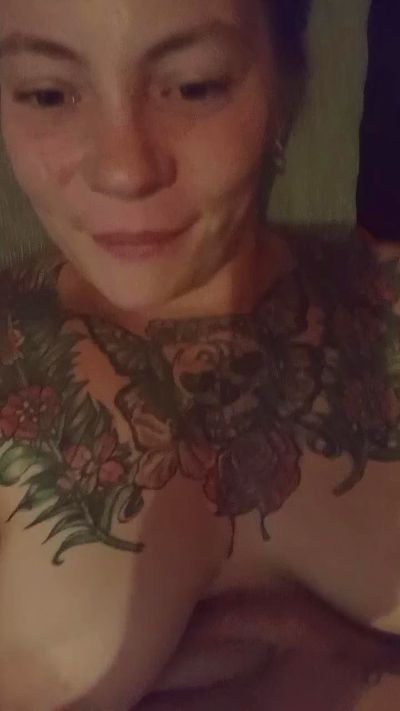 tatouesexy08fun live cam on Cam4