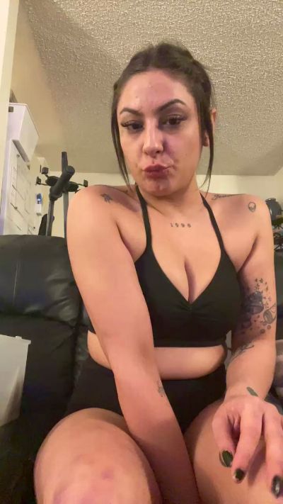 tattedttoez69 live cam on Cam4