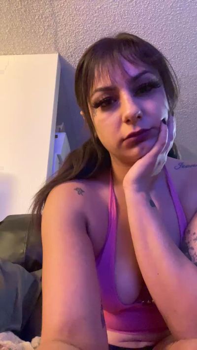 tattedttoez69 live cam on Cam4