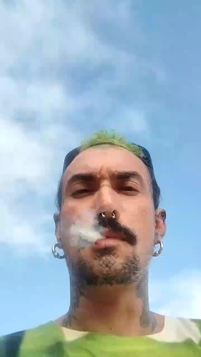 tattooboypb live cam on Cam4