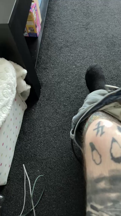 tattoodude85 live cam on Cam4
