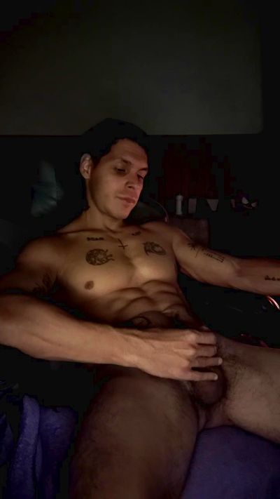 tattoosycafe92 live cam on Cam4