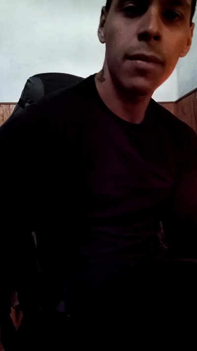 tattoosycafe92 live cam on Cam4