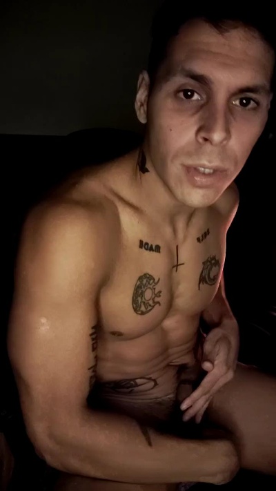 tattoosycafe92 live cam on Cam4
