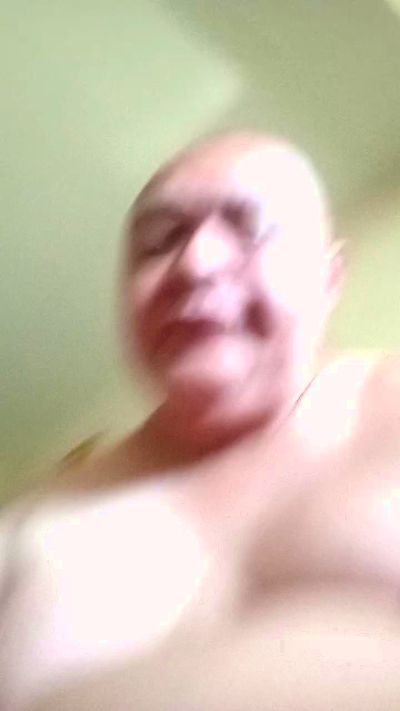 tatu50 live cam on Cam4