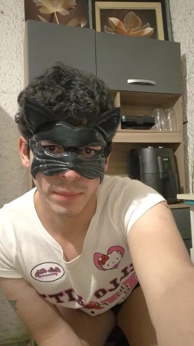 tauwann live cam on Cam4