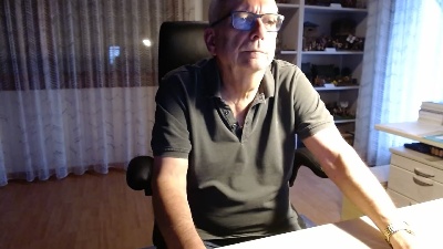taxidancer1 live cam on Cam4
