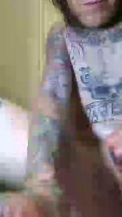 tayboy91 live cam on Cam4