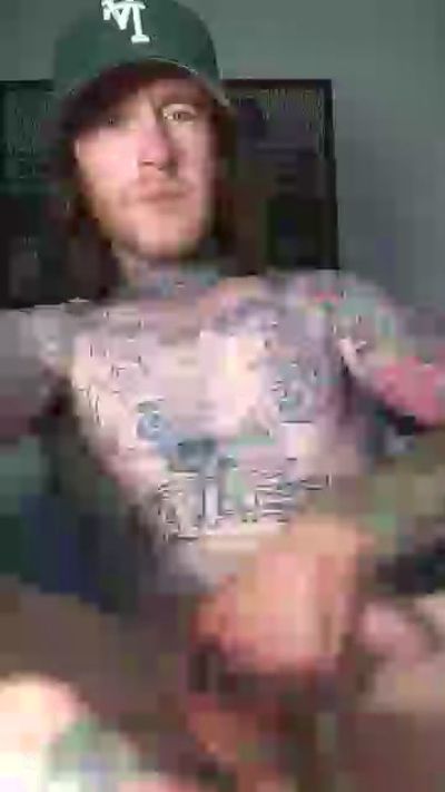 tayboy91 live cam on Cam4