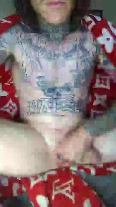 tayboy91 live cam on Cam4