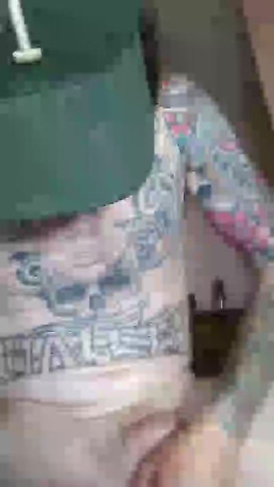 tayboy91 live cam on Cam4