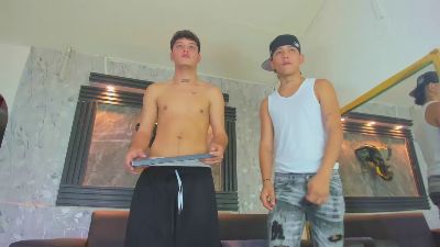 tayler_blessed live cam on Cam4